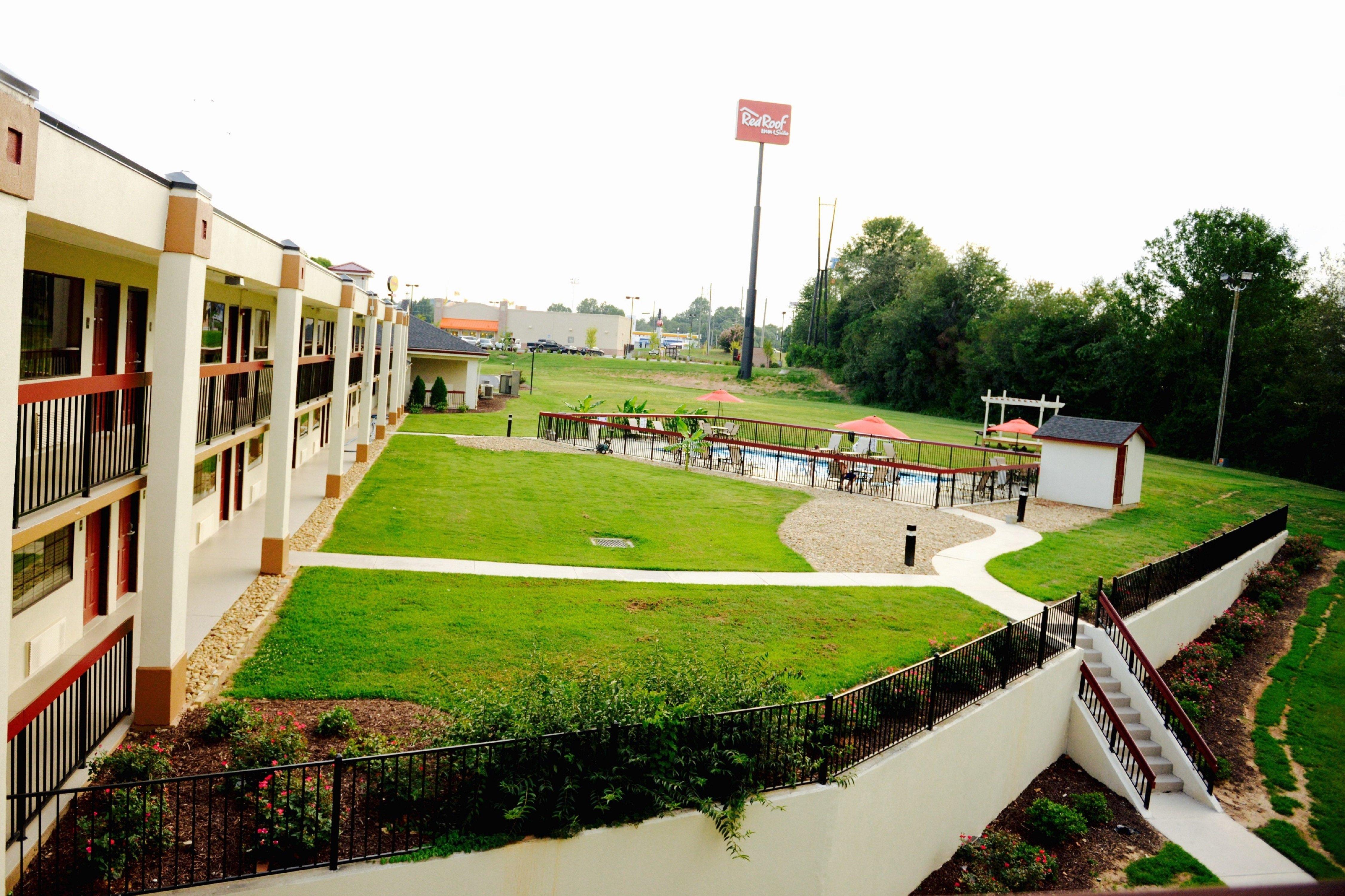 Red Roof Inn & Suites Commerce - Athens Екстер'єр фото