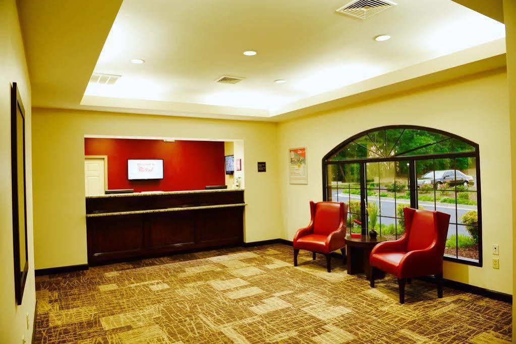 Red Roof Inn & Suites Commerce - Athens Екстер'єр фото